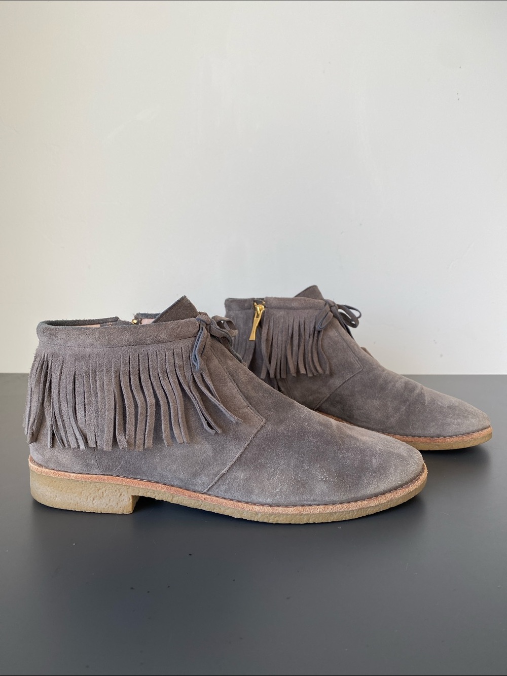 Kate Spade New York Bitsy Taupe Suede Fringe Boots Sz 10 Boho Cottage Western